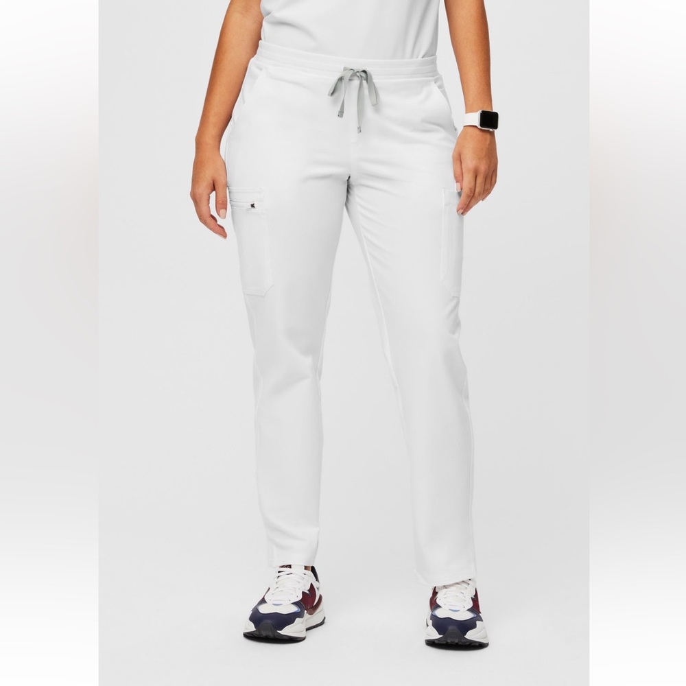 NWT Figs Yola Skinny Scrub Pants White